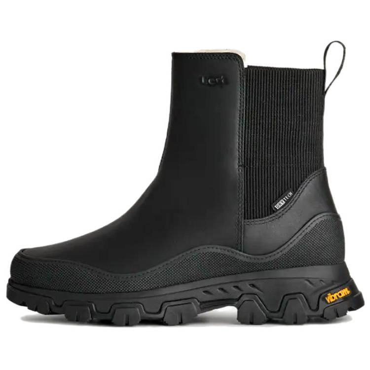 UGG UGG MetroTrek Short Chelsea Boots Women's Black
