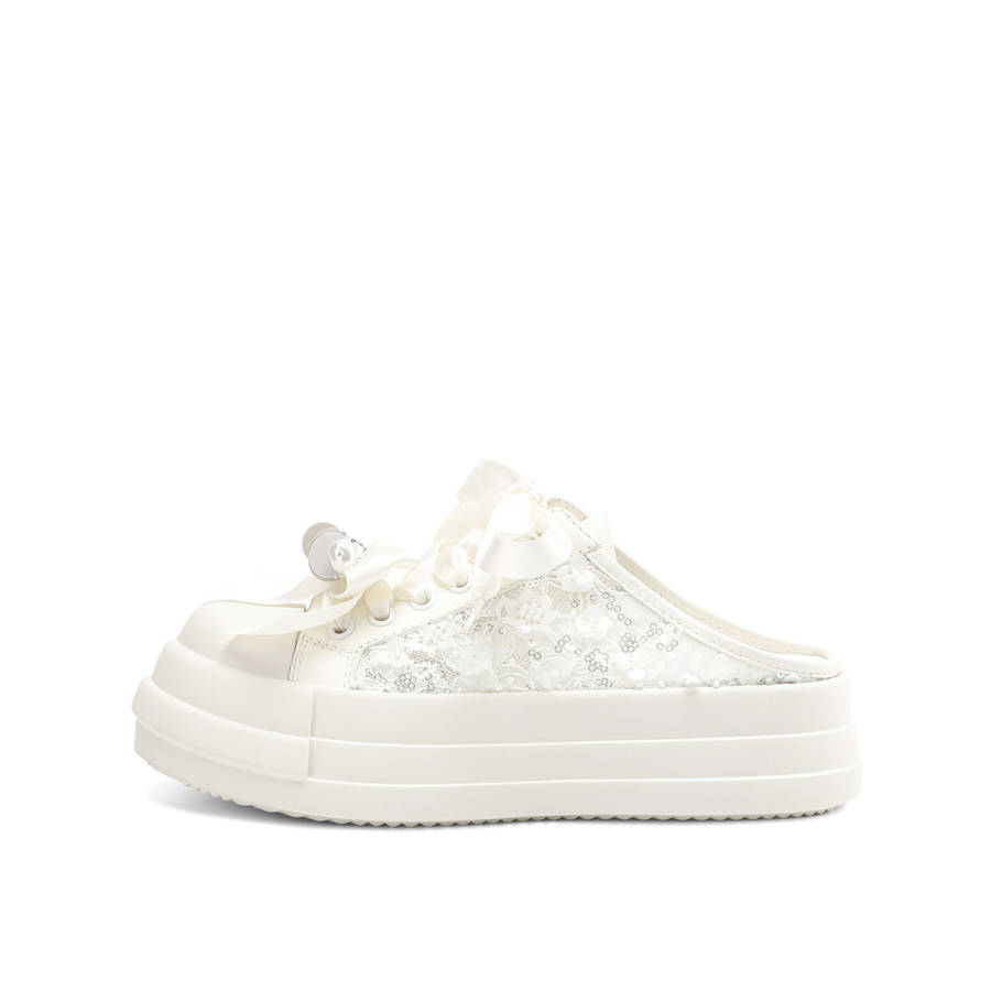 Rosa Bianca Closed Toe Slippers Women's White