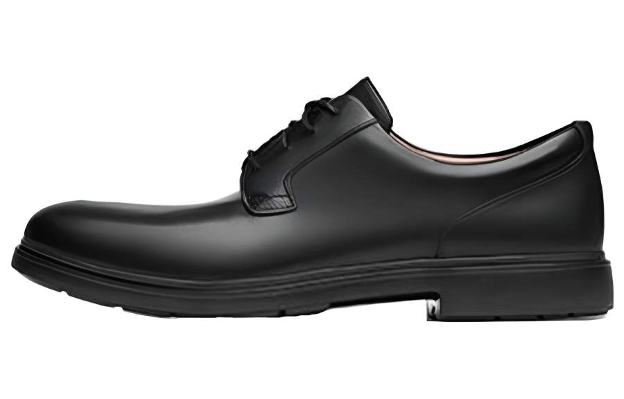 Clarks Cow Leather Dress Shoes Men's Black