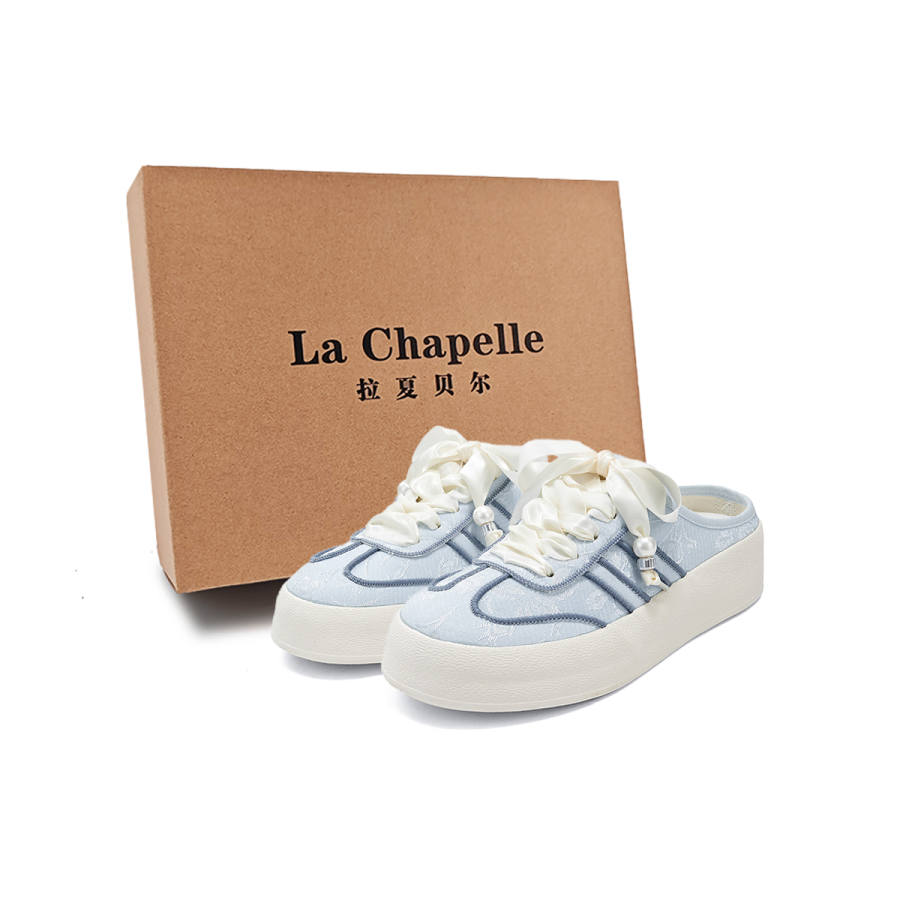 La Chapelle Slip Resistant Abrasion Resistant Closed Toe Slippers Women's Light Blue