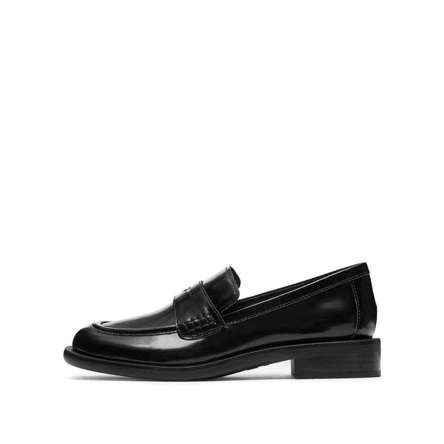 Staccato Vinyl Record Cow Leather Loafers Women's Truffle Black