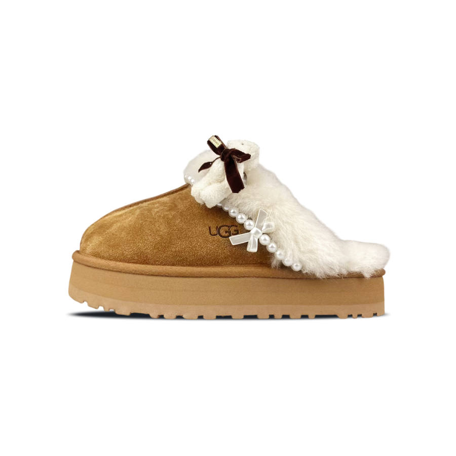 UGG Abrasion Resistant Abrasion Resistant Closed Toe Slippers Women's Brown
