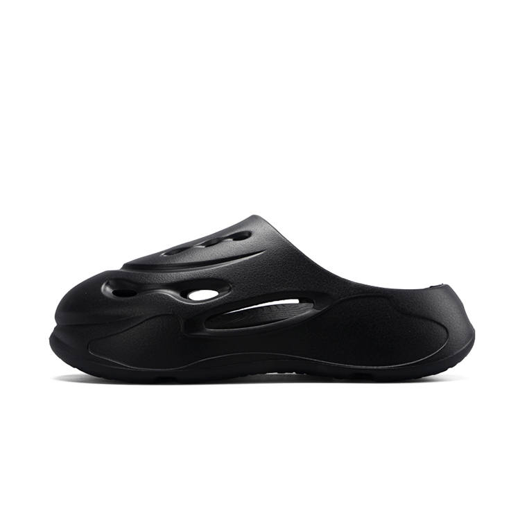 CAOT Whale Collection Closed Toe Slippers Unisex Black