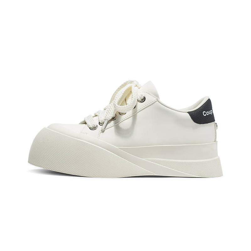 Coup De Foudre Low top Skateboard Shoes Women's