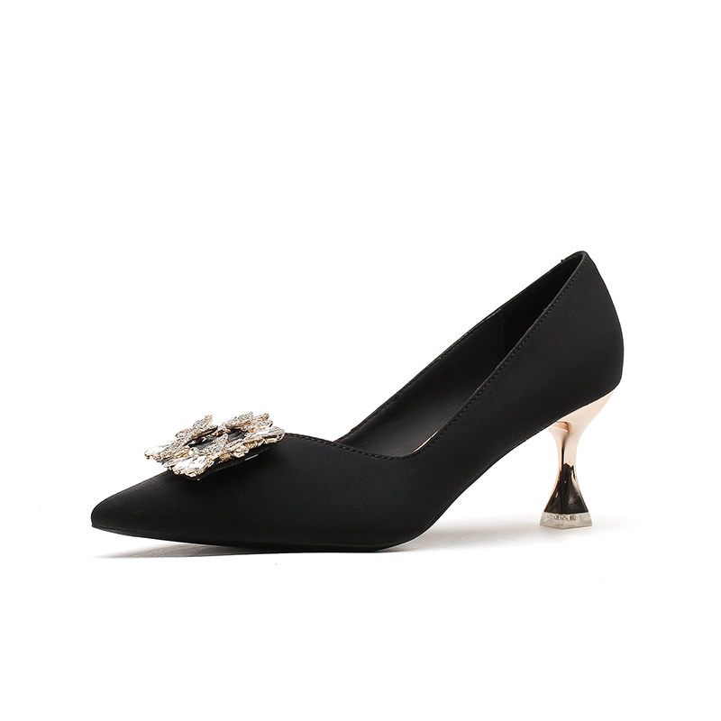 QITUMAUL High Heels Women's Burgundy