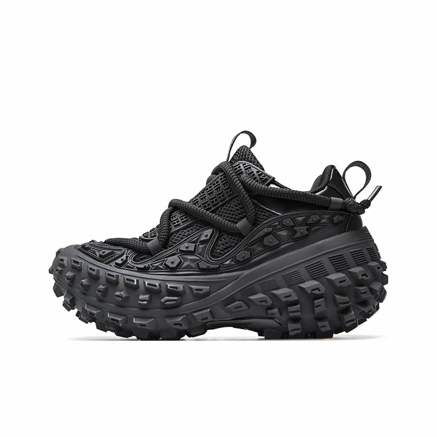BLVCK PARIS Night Collection Chunky Sneakers Unisex Low Top Black/Beige