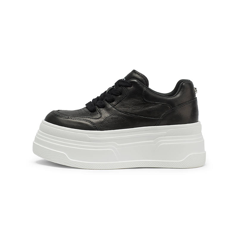 Coup De Foudre Low top Skateboard Shoes Women's