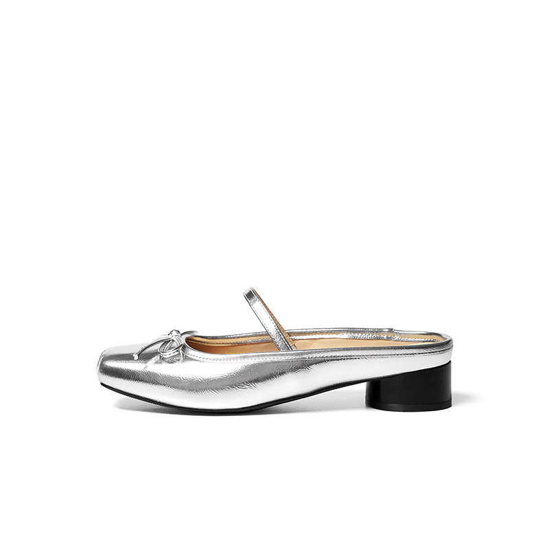 RED DRAGONFLY Closed Toe Slippers Women's