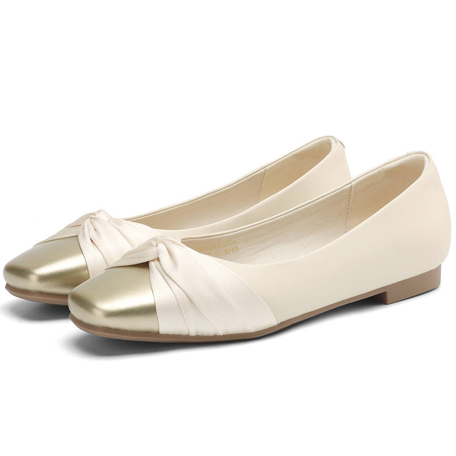 D:FUSE SCANDINAVIA D FUSE SCANDINAVIA Casual Shoes Women's Beige Gold