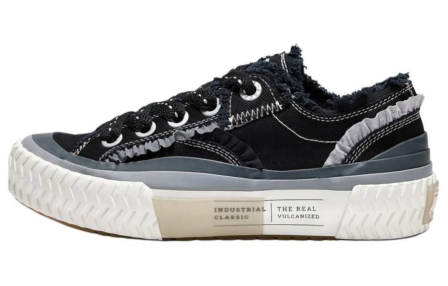 Excelsior Height Increasing Abrasion Resistant Slip Resistant Low top Skateboard Shoes Women's Black