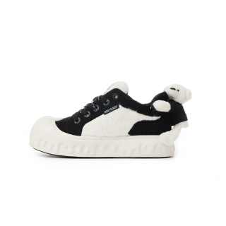 13 DEMARZO Fabric Slip Resistant Slip Resistant Low top Skateboard Shoes Women's Black White