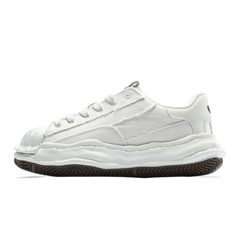 Flange Bullo Low top Skateboard Shoes Unisex White