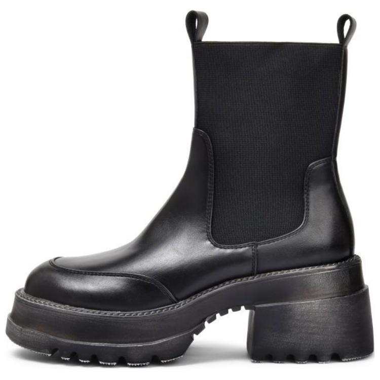TOOMANYSHOES London Street Corner Short Chelsea Boots Women's Black