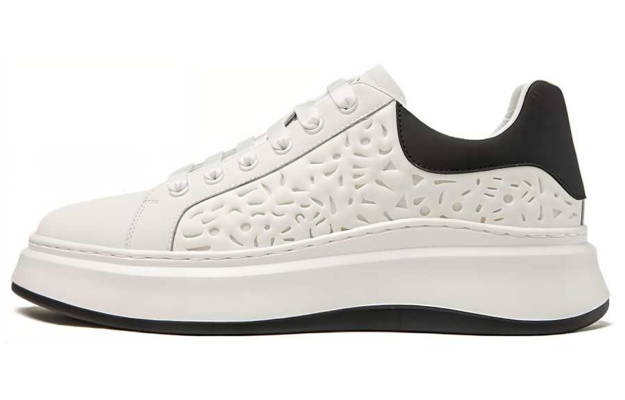 AOKANG Low top Skateboard Shoes Men's Beige White Black