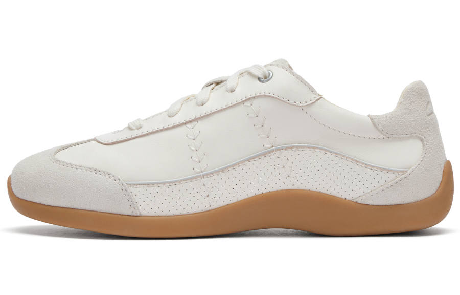 Clarks Sheepskin Low top Casual Shoes Women's White
