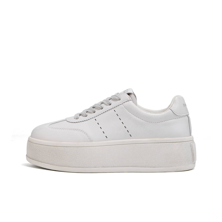 Hotwind Synthetic Leather Slip Resistant Slip Resistant Low top Skateboard Shoes Women's