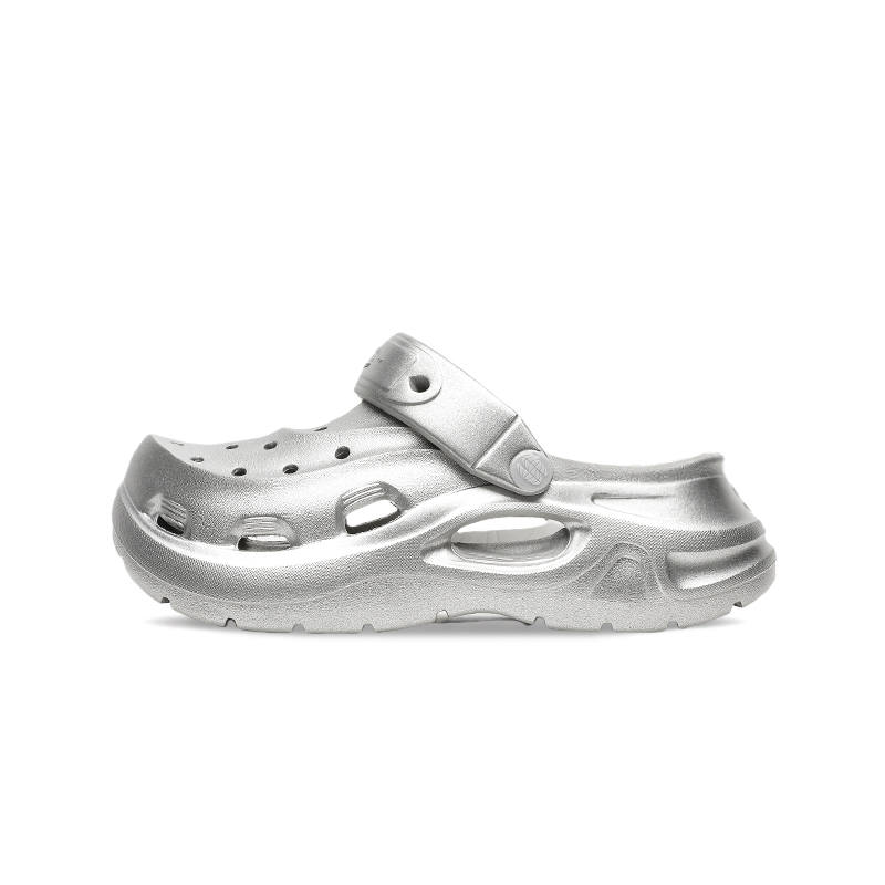 CHIKOKU Mecha Clogs Unisex Silver