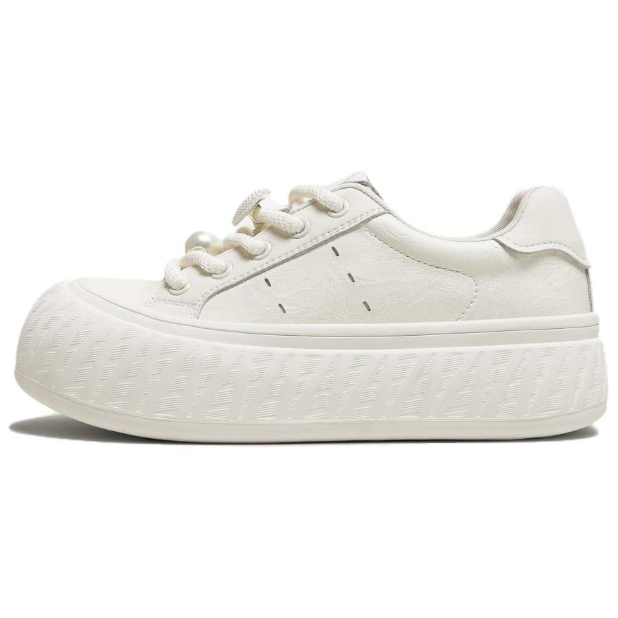 Tata Breathable Low top Skateboard Shoes Women's