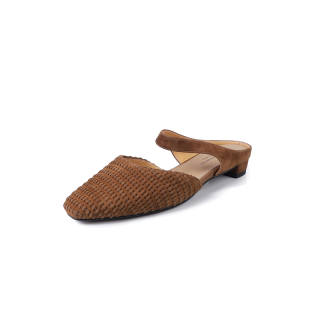STARRO Closed Toe Slippers Women's