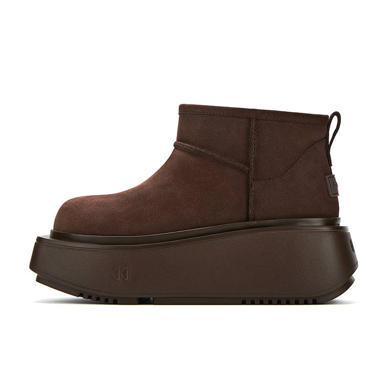 CHOCO CONCERT Calfskin Short Snow Boots Women's