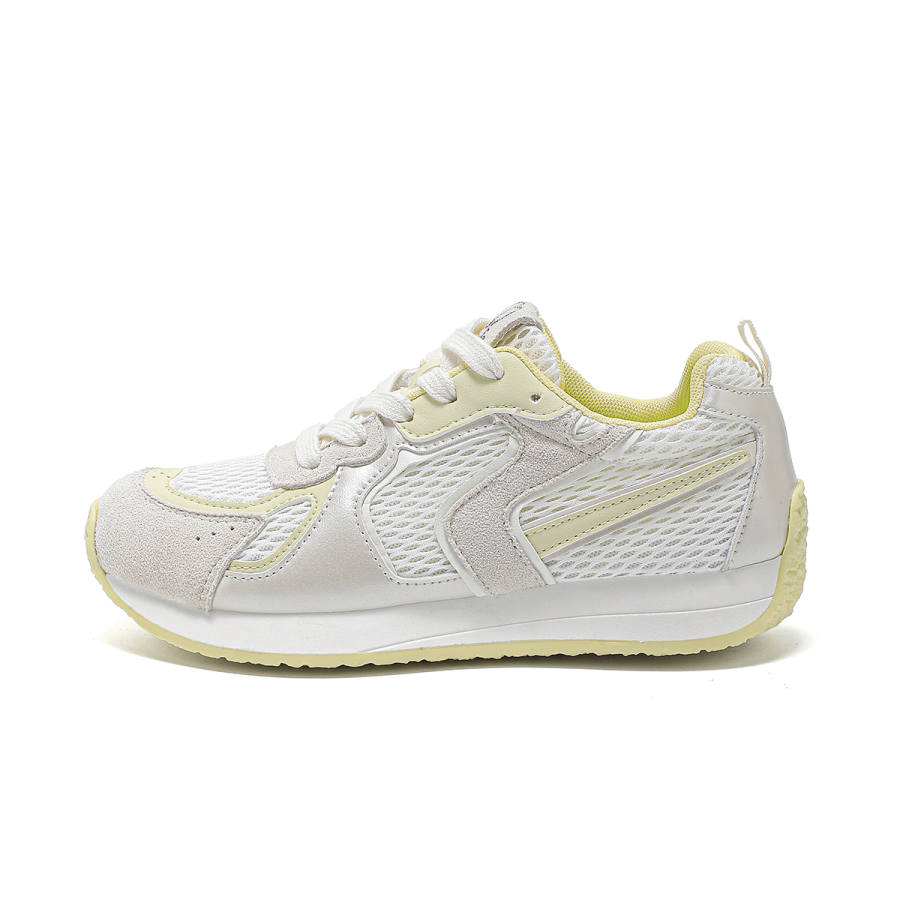 La Chapelle Low top Casual Shoes Women's Beige Yellow