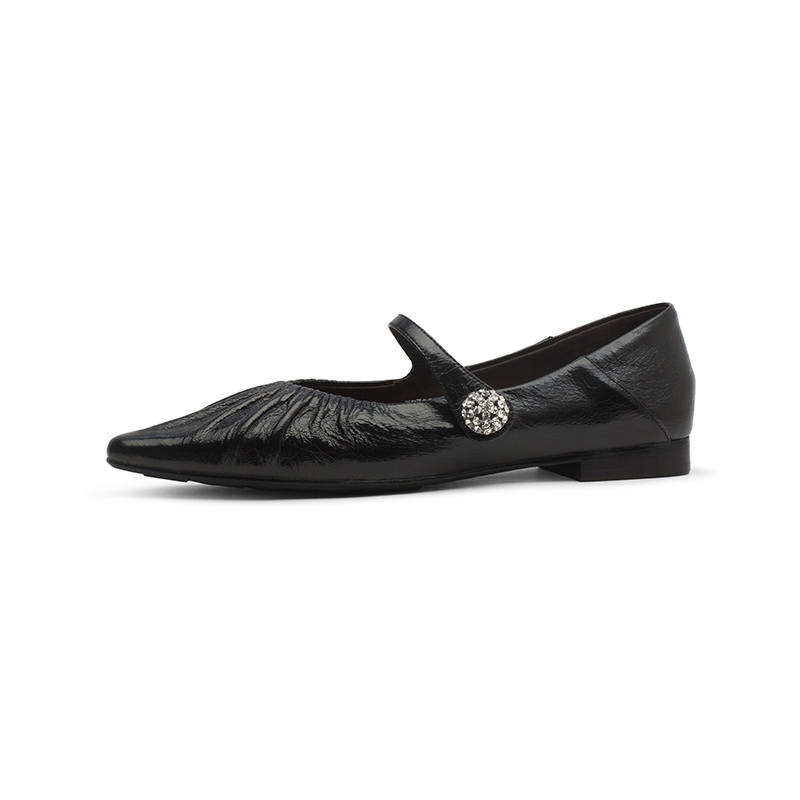 Coup De Foudre Sheepskin Mary Jane Shoes Women's