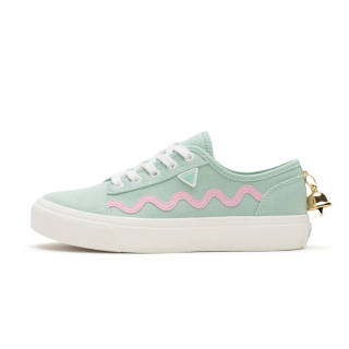 Nicolas.Li Low top Skateboard Shoes Women's Pink Cyan