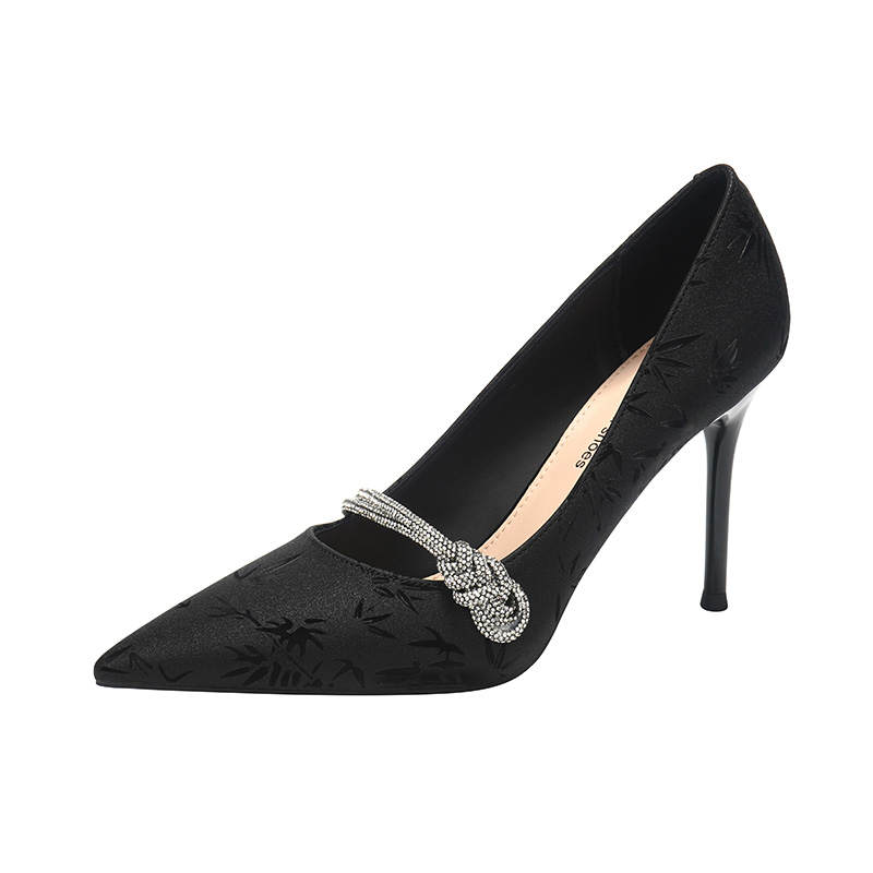 YAFEI XUANYU Slim Heel High Heels Women's