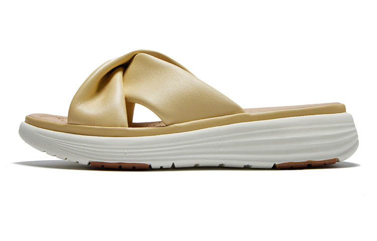 MINNETONKA Leather Stylish Sandal Women's Earth Yellow