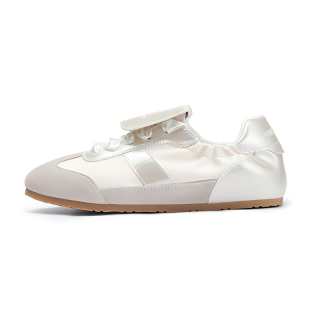 TOOMANYSHOES Camellia Low top German Army Trainers Women's