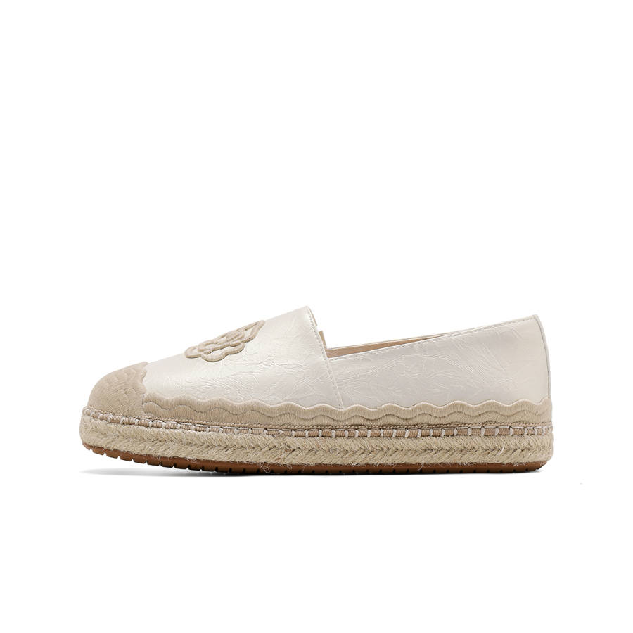 C°BANNER Low top Casual Shoes Women's Beige
