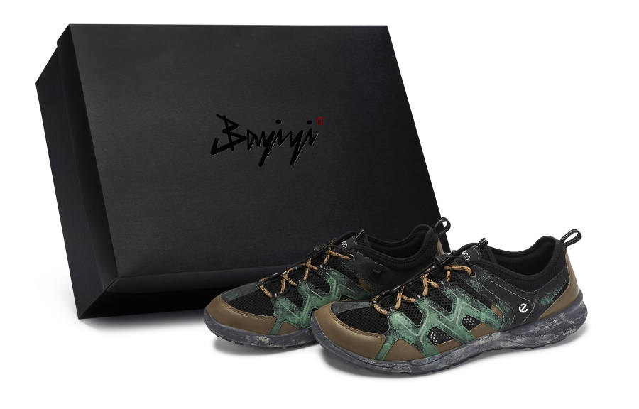 Ecco 811 Manufacturing, Shadow Of The Palm Forest Low top Casual Shoes Men's Black Brown Green