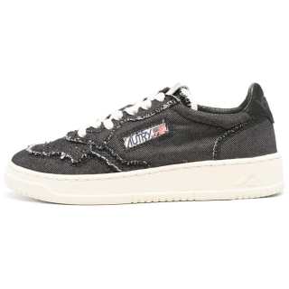 AUTRY Medalist Low top Skateboard Shoes Women's Black