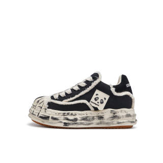 XIONGMAOMUMU Low top Skateboard Shoes Unisex Beige Black Polished