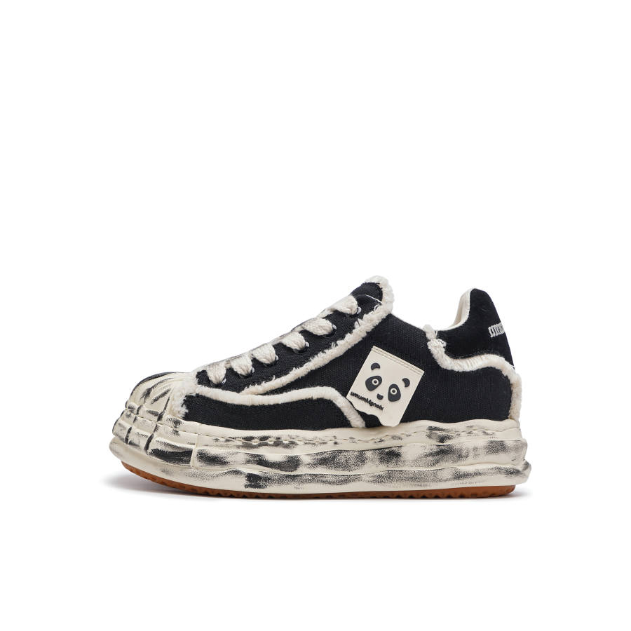 XIONGMAOMUMU Low top Skateboard Shoes Unisex Beige Black Polished