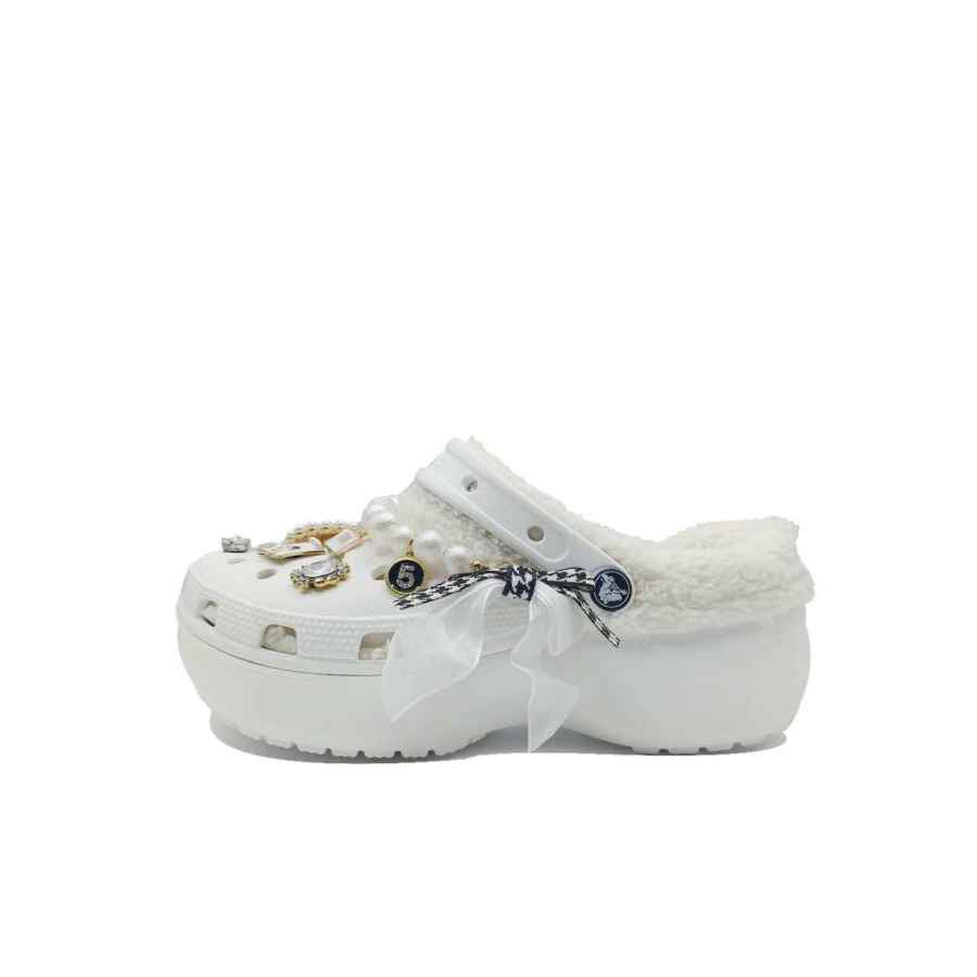 Crocs Crocs Classic Clog Princess Size Sister MH Plan Clogs Women's White