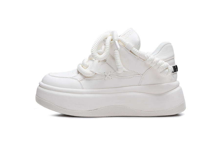 CHIYEANDE Low top Skateboard Shoes Women's