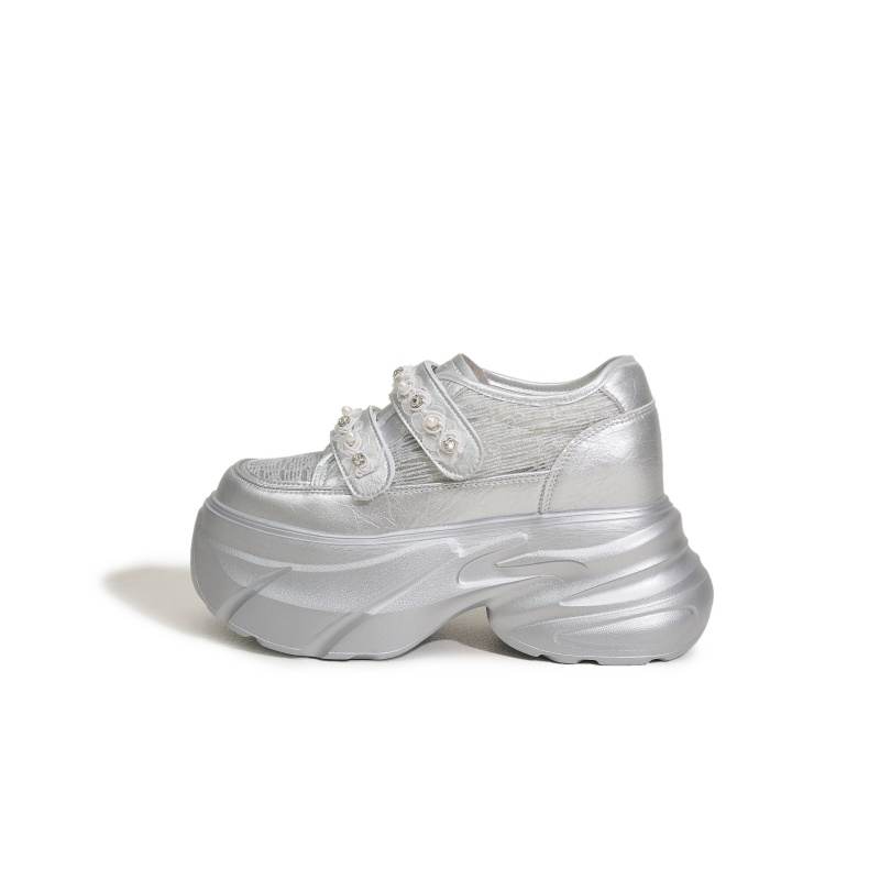 MILANLIANGE White Sneakers Height Increasing Lightweight Breathable Low top Casual Shoes Women's Solid Color