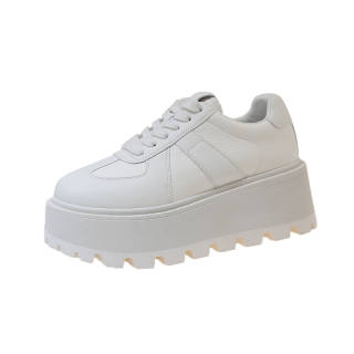 Xingdiman Pu Abrasion Resistant Abrasion Resistant Low top Casual Shoes Women's Ecru