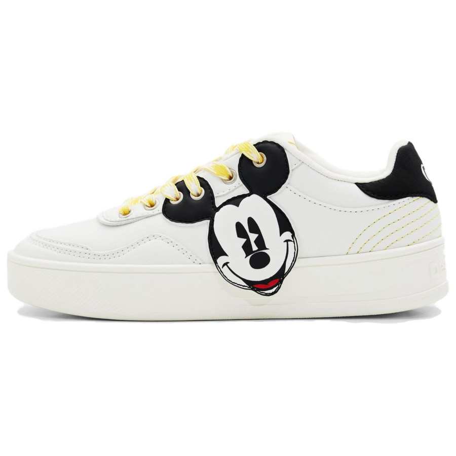Desigual Leather Low top Skateboard Shoes Women's White