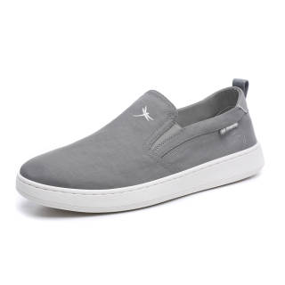RED DRAGONFLY Low top Slip on Shoes Men's Black