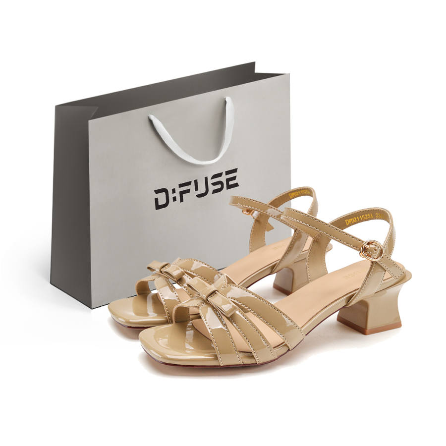 D:FUSE SCANDINAVIA D FUSE SCANDINAVIA One Strap Sandals Women's