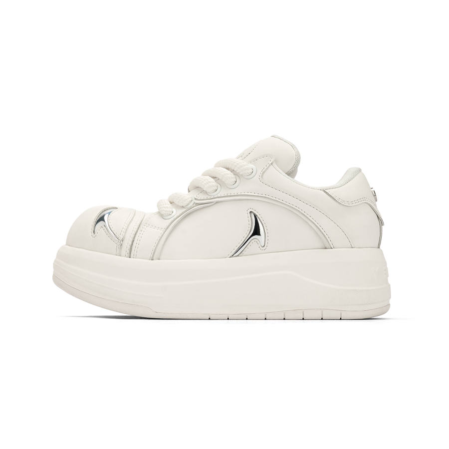 SMILEY White Whale Collection Low top Skateboard Shoes Unisex White