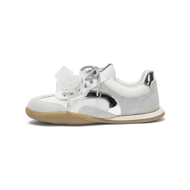Coup De Foudre Lightweight Low top Skateboard Shoes Women's