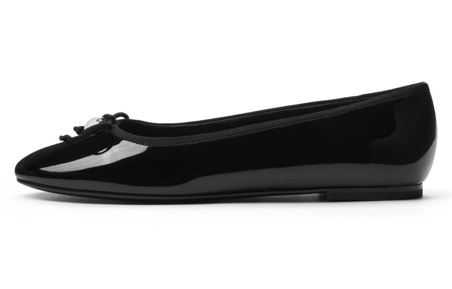 CHARLES&KEITH Small Ck Casual Shoes Flat 1cm Women's