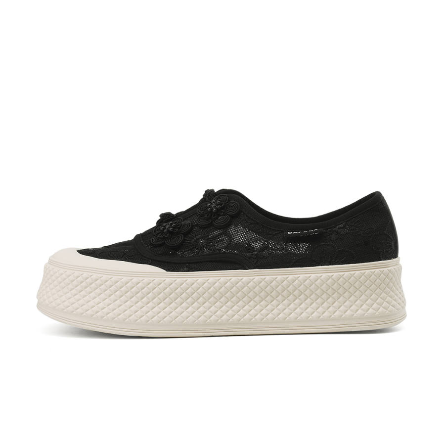 DAPHNE Fabric Slip Resistant Slip Resistant Low top Skateboard Shoes Women's