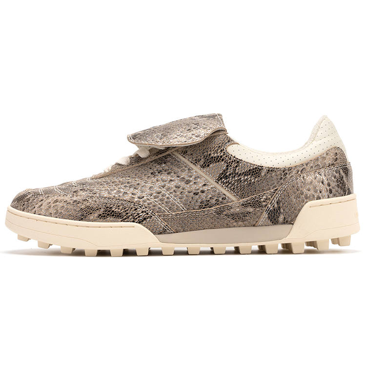 FOOT INDUSTRY Low top Soccer Ball Skateboard Shoes Unisex Snakeskin Print Color