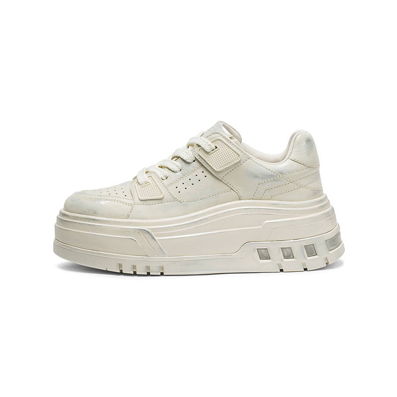 Coup De Foudre Cow Leather Abrasion Resistant Height Increasing Abrasion Resistant Height Increasing Low top
