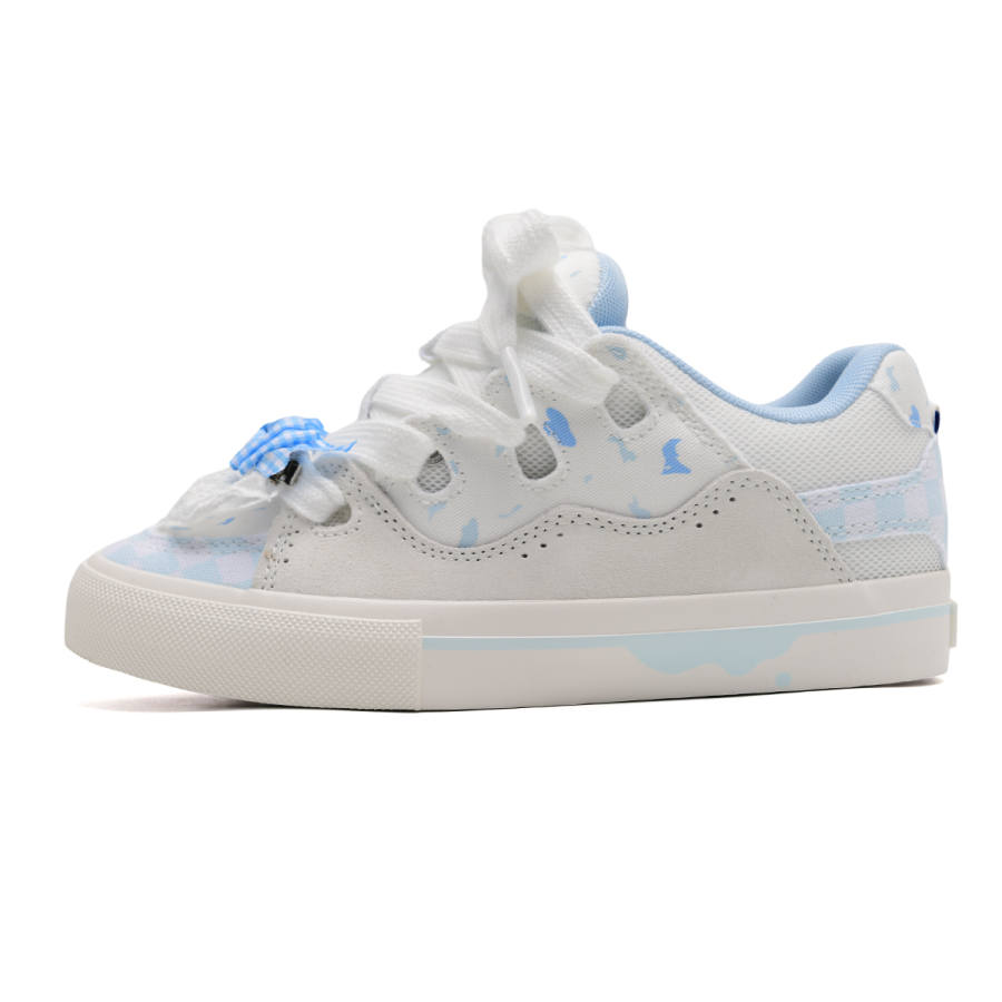 Paddington Bears Fabric Coverage Abrasion Resistant Lightweight Low top Skateboard Shoes Unisex Light Blue