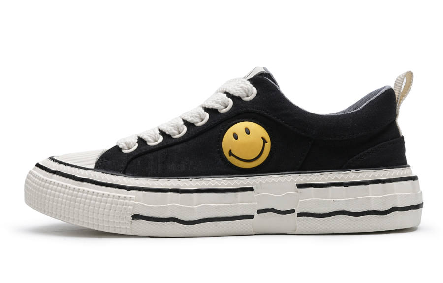 SMILEY SMILEY Fabric Low top Classic Canvas Shoes Men's